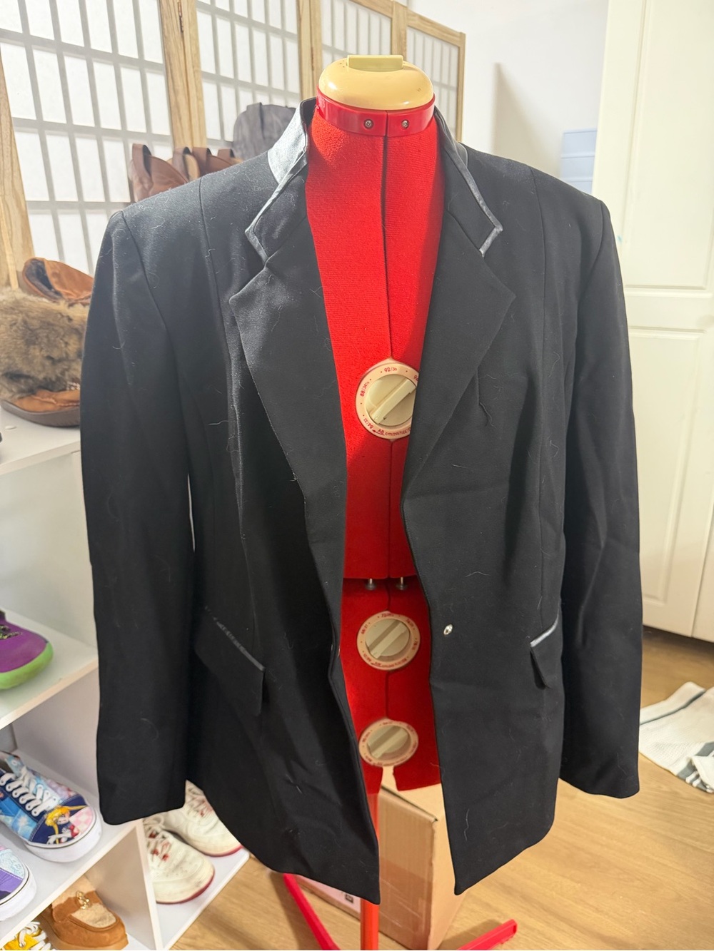 Classic Women’s Blazer